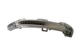 Ayna Sinyali Sağ - Passat 2015 > 2017