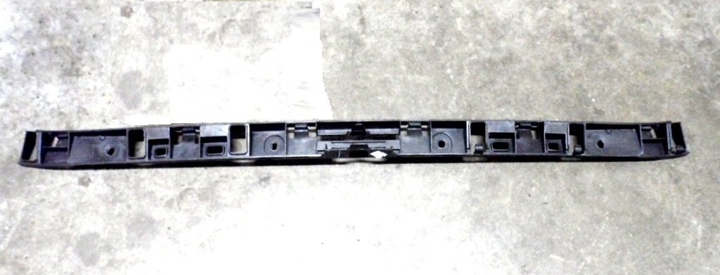 Tampon Braketi Orta Arka - Volkswagen - Jetta 2012