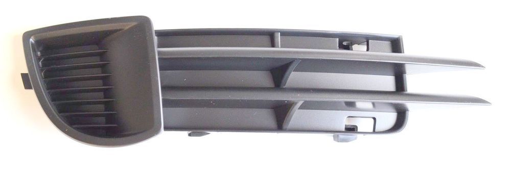 Tampon Izgarası Sissiz Sağ - Audi A3 2004 > 2007